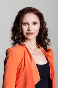 Natália Pasternak Taschner